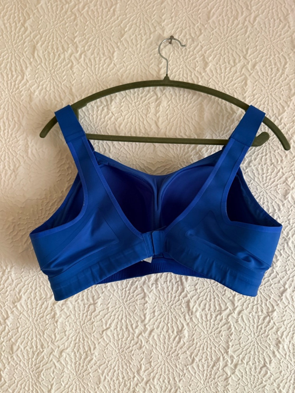lululemon athletica Swift Speed Cerulean Blue Active Bra, 40D - Picture 2 of 3